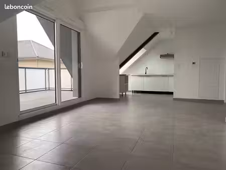 studio 1 pièce 38 m²