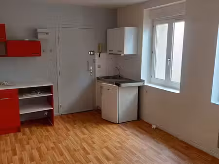 f2 30m2 reims rue du barbâtre
