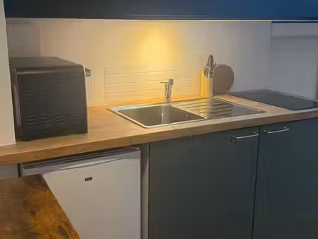 studio rénové - centre de bordeaux