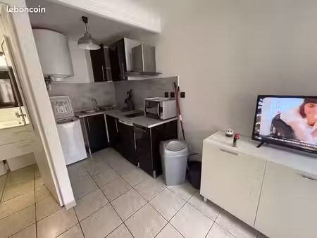 logement étudiant canet plage  studio résidence front de mer