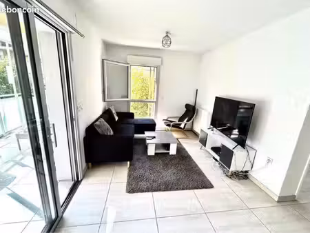 t2 meublé ferney 47m2