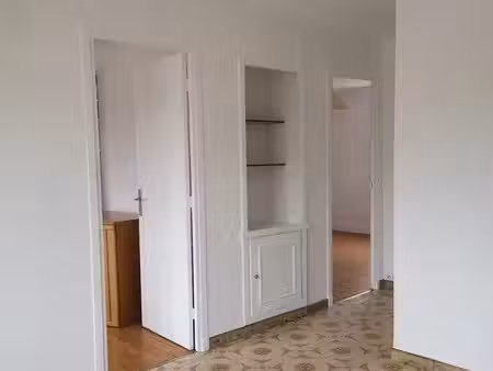t4 de 65m² rénovation en cours
