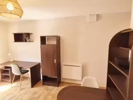 location studio meublé 21m2 - marseille st-charles