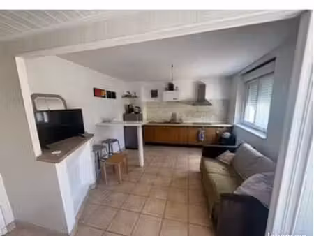 appartement à louer secteur croissant à plougoulm
