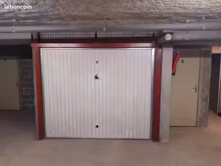 garage/box 14 m² amilly