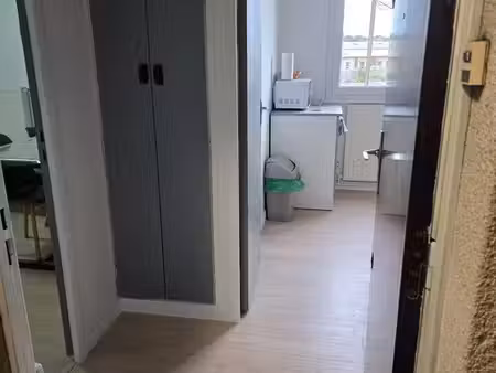 studio cozy meublé 5min gare de cosne