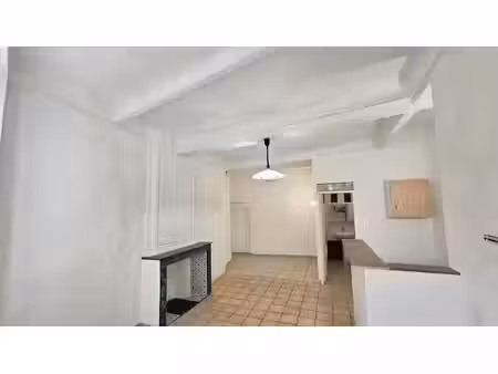 location appartement 1 pièce 30 m² à carpentras (84200)