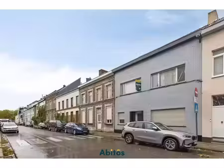 opportunité de rénovation exceptionnelle dans un quartier...