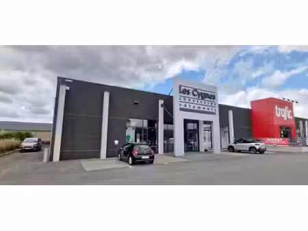 surface commerciale de 540 m2 à louer dans le centre commerc