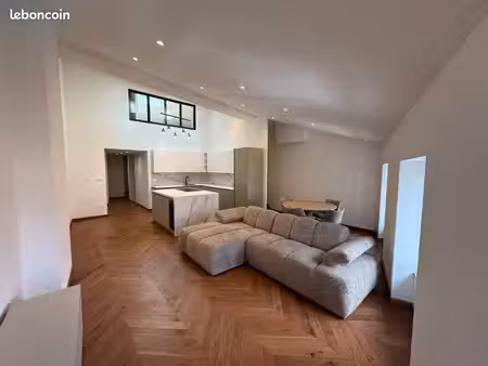 duplex rénové à neuf – 94 m² – 3 chambres –