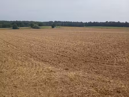 à vendre 8 25 hectares de terres agricoles de qualité avec potentiel constructible