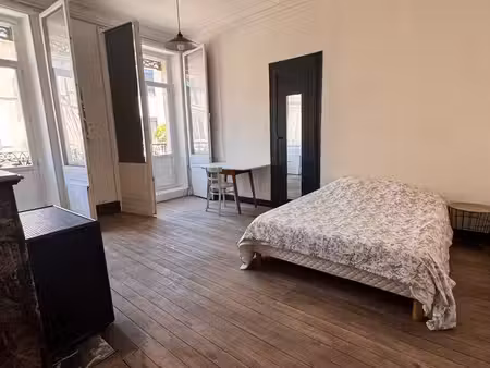 bordeaux victoire – 130 m² meublé – idéal famille / colocation