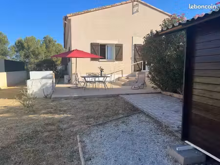 maison plain-pied 70 m2 + 400 m2 de jardin + parking
