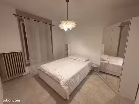 t2 meublé 40 m² – entièrement équipé – carignan – 590 cc