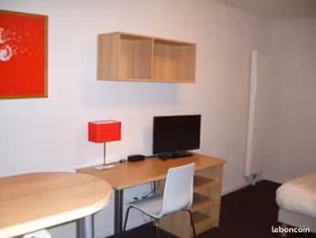 exeptionnel studio meuble residence sécurisé proche centre ville