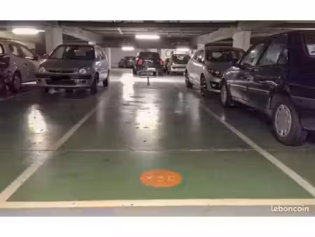 parking a louer à levallois