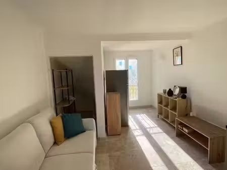 jolie t3 entièrement rénové de 52m2
