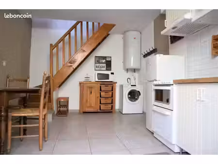 vallabrègues  maison individuelle de 24 32 m²  meublée