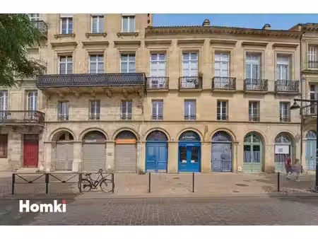 quais des chartrons  2 terrasses  4 chambres  parking