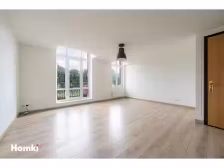 appartement t2 de 50 m² à lille 59000  rue solférino