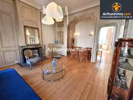 lons-le-saunier (39 jura)  à vendre appartement centre-ville de 110 m²  4 pièces  3 chambr