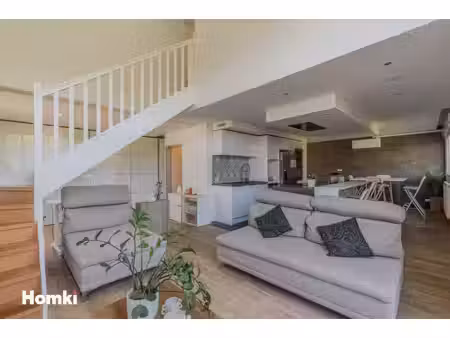 coup de cœur garanti — duplex t5 atypique 104 m² | terrasse | vue parc | saint-priest  rue