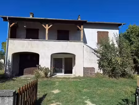 location appartement 3 pièces 57 m² à biars-sur-cère (46130)  550 €