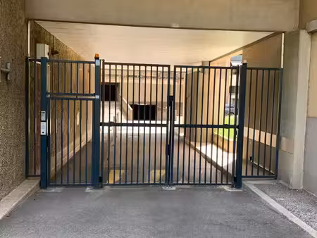 loue garage lyon 4ème