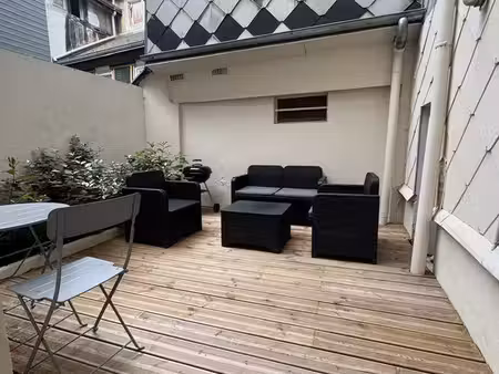 à louer – t2 duplex meublé avec grande terrasse – rouen boulingrin