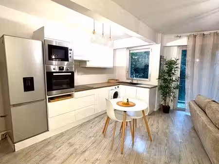 appartement avec alcôve  lumineux