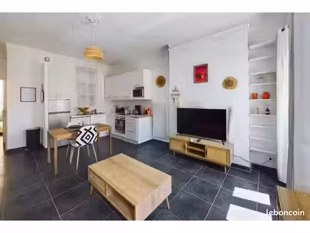 très beau t2 meublé de 41 m²