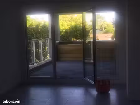 a louer – t3 60 m² + grande loggia de 14 m² – bordeaux caudéran