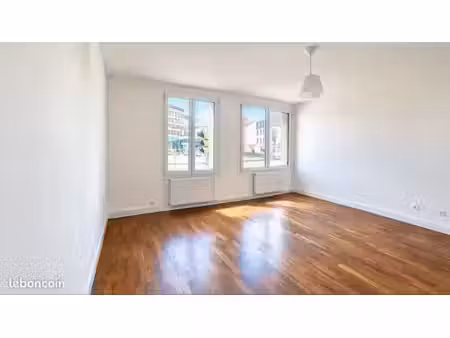 grand t4 84m2 - 3 chambres- gare et centre à pied - garage