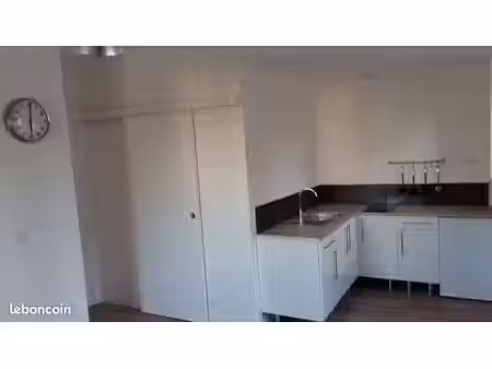 studio meublé