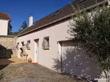 location meublé epais rhus