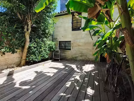masculine : maison entièrement rénovée 85m2 - 3 chambres - terrasse et patio