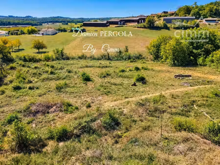 terrain constructible de 1 336 m² dans un environnement privilégié aux portes de...