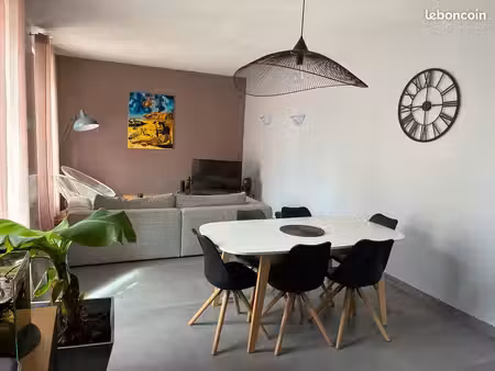 maison familiale de caractère - environ 180 m² - saint-andré-les-vergers - 333 000