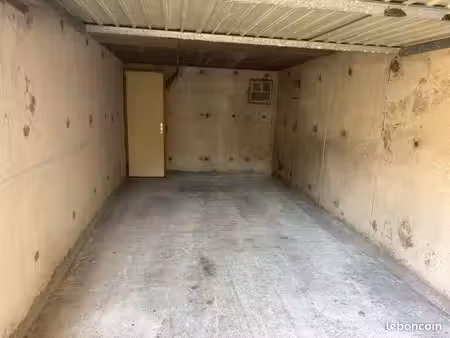 ◊ à louer – garage fermé dans résidence sécurisée aux sables  avenue des mimosas