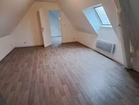 loue f2 proximité commerces