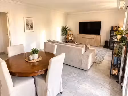 appartement 95 m² – 3 chambres ou 2 chambres + bureau – saint-raphaël