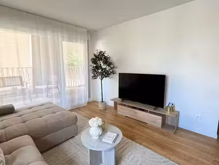 appartement t2 - 47 m2 - balcon parking