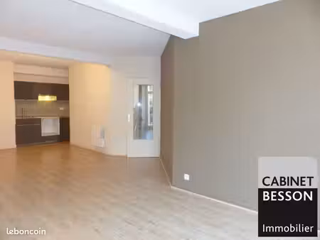 appartement 3 pièces 70 m²