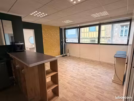 centre-ville lannion - grand t2 avec parking  libre de suite
