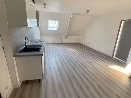 t2 - 53m2 - proche centre ville sable