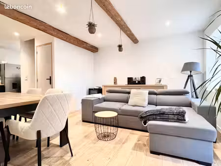 saint-jean-bonnefonds centre – triplex t4 rénové – 94 m² – 3 chambres