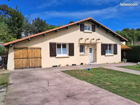 maison - 5 pièces - 92 m2 - terrain 590 m2
