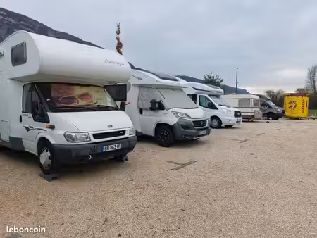 hivernage / stationnement pour bateau et camping-car