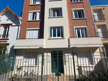 studio de 23 m² à bourg-la-reine à louer