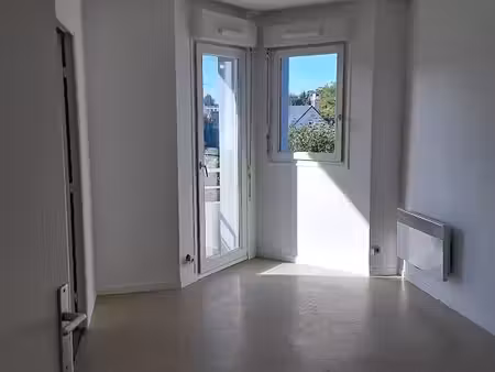 location f1 dans résidence moderne et calme bien située